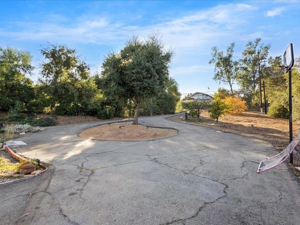 11493 Eucalyptus Hills Dr, Lakeside CA 92040