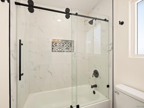 3781 Ashford St, San Diego CA 92111