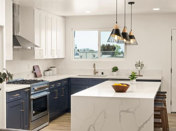 3781 Ashford St, San Diego CA 92111