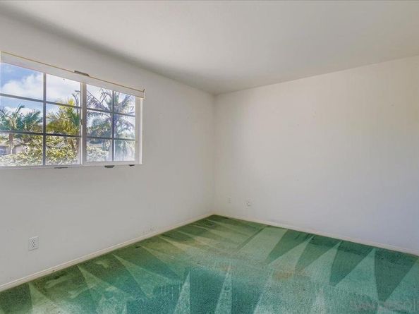 6709 Lonicera Street, Carlsbad CA 92011