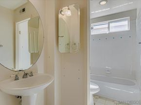 6709 Lonicera Street, Carlsbad CA 92011