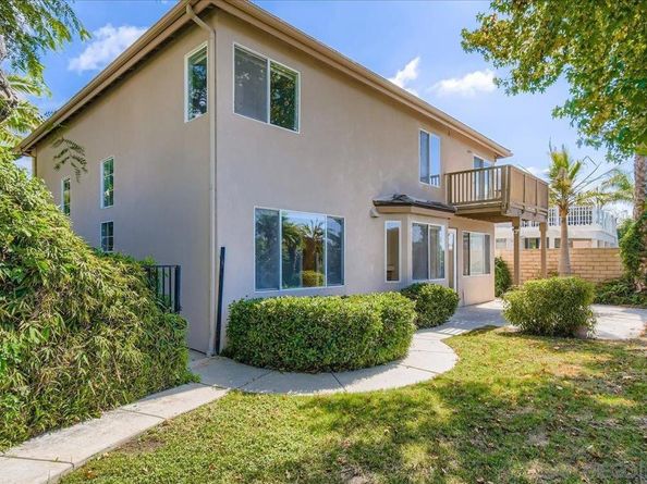 6709 Lonicera Street, Carlsbad CA 92011