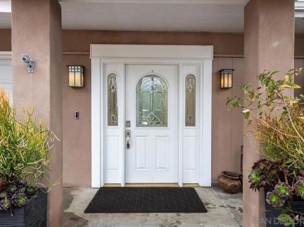 7202 Via Capri, La Jolla CA 92037