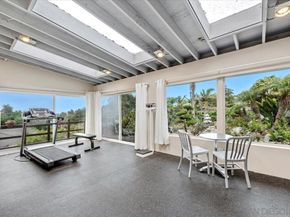 7202 Via Capri, La Jolla CA 92037