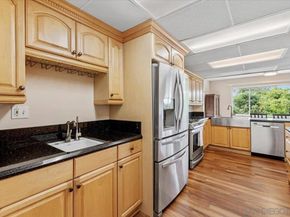 7202 Via Capri, La Jolla CA 92037