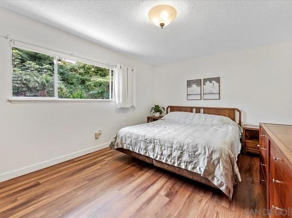 7202 Via Capri, La Jolla CA 92037