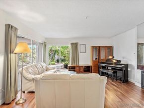 7202 Via Capri, La Jolla CA 92037