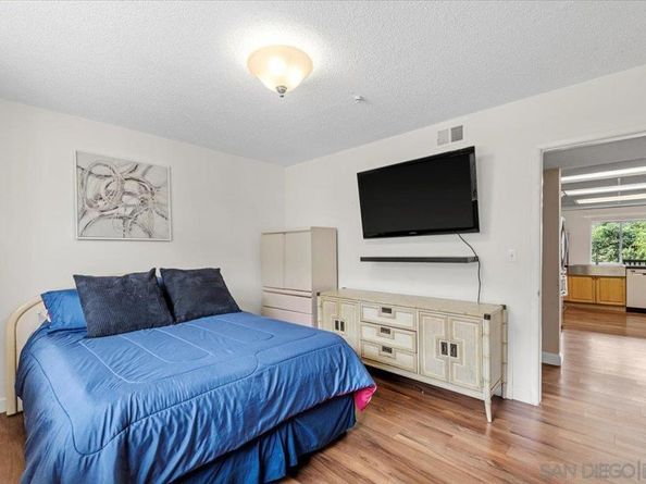 7202 Via Capri, La Jolla CA 92037