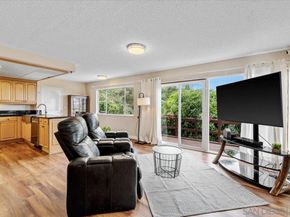 7202 Via Capri, La Jolla CA 92037