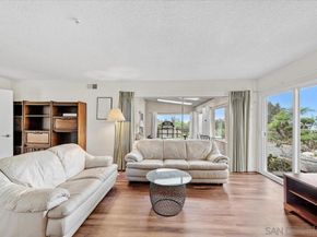 7202 Via Capri, La Jolla CA 92037