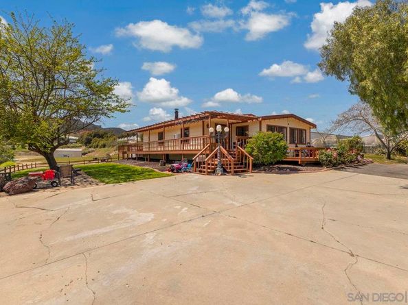 3232 N Twin Oaks Valley Rd, San Marcos CA 92069