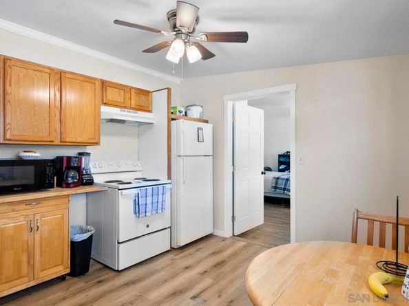3232 N Twin Oaks Valley Rd, San Marcos CA 92069