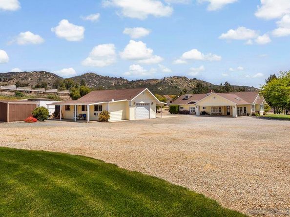 3232 N Twin Oaks Valley Rd, San Marcos CA 92069