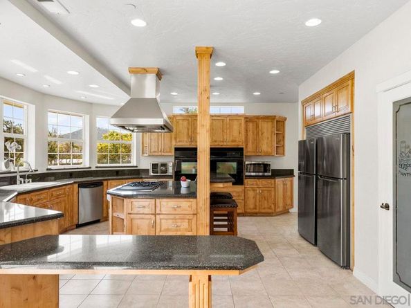 3232 N Twin Oaks Valley Rd, San Marcos CA 92069