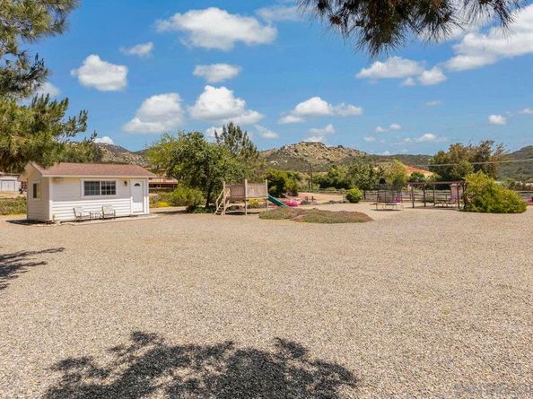 3232 N Twin Oaks Valley Rd, San Marcos CA 92069