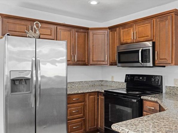 9518 Cypress St, Lakeside CA 92040