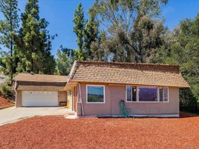9518 Cypress St, Lakeside CA 92040