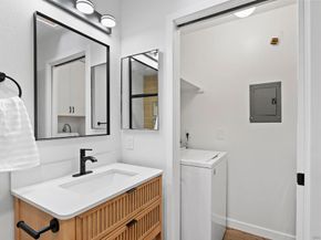 16407 Caminito Vecinos 155, San Diego CA 92128