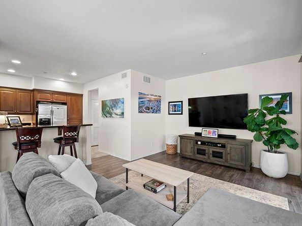 5432 Zeil Place, San Diego CA 92105