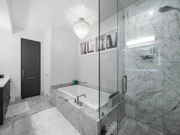 141 Orange Ave 202, Coronado CA 92118