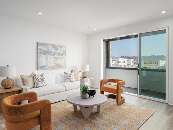 2731 Via Avella, San Diego CA 92108