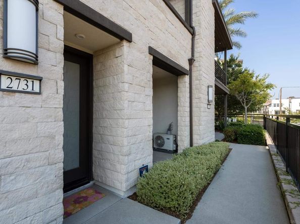 2731 Via Avella, San Diego CA 92108