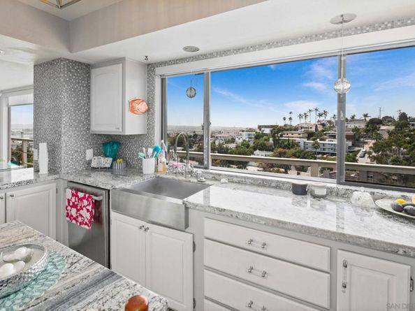 1694 Torrance St, San Diego CA 92103