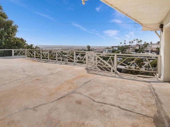 1694 Torrance St, San Diego CA 92103