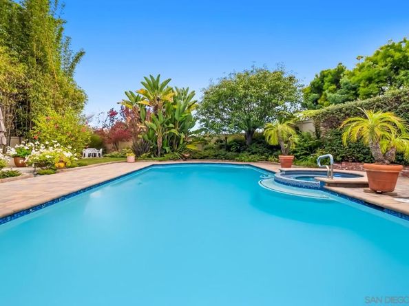 5979 Via Zurita, La Jolla CA 92037
