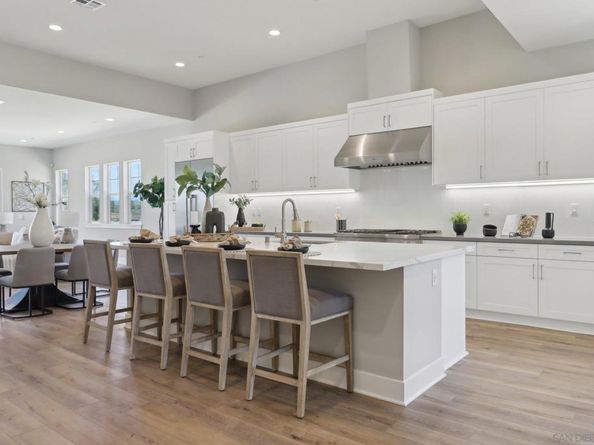 15123 Larchmont St, Poway CA 92064