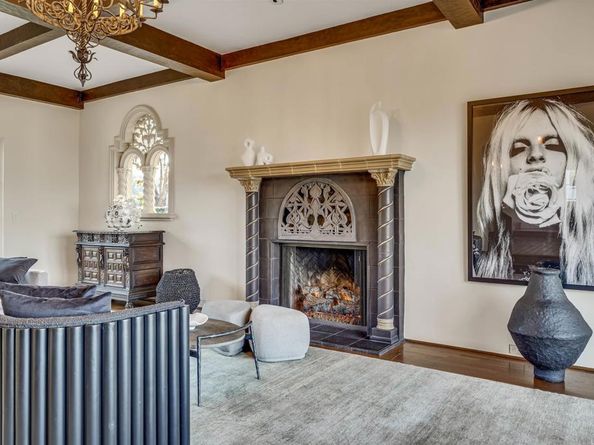 1205 Muirlands Dr, La Jolla CA 92037