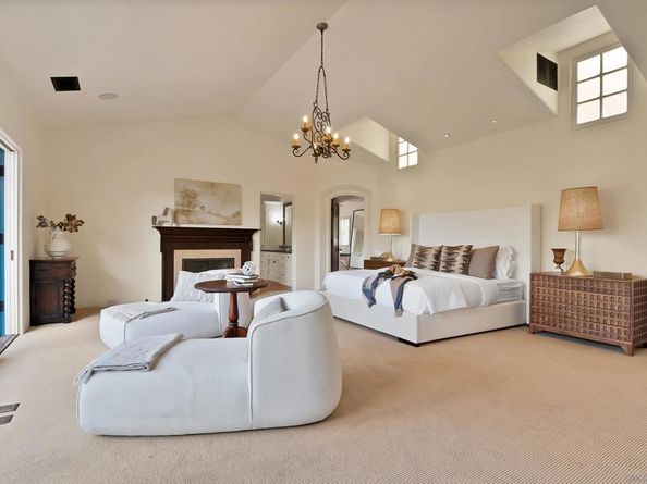 1205 Muirlands Dr, La Jolla CA 92037