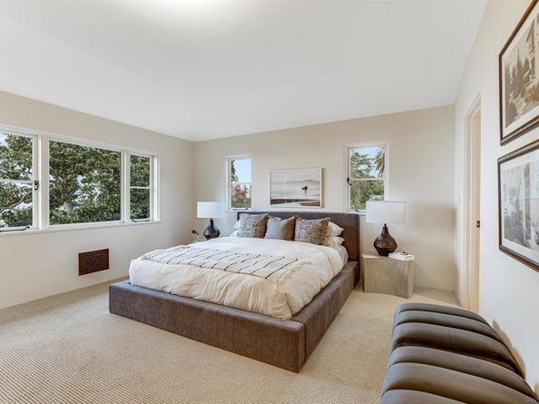 1205 Muirlands Dr, La Jolla CA 92037