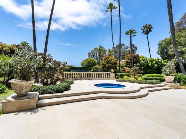 1205 Muirlands Dr, La Jolla CA 92037