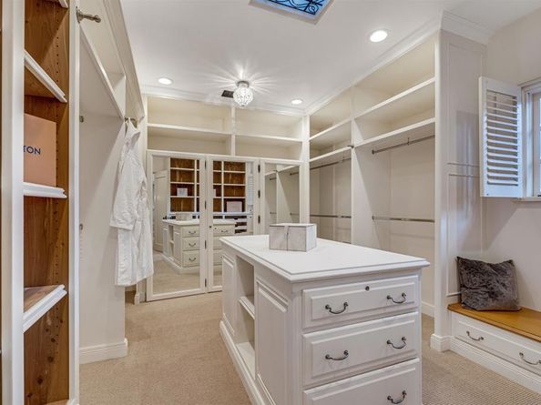 1205 Muirlands Dr, La Jolla CA 92037