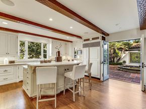 1205 Muirlands Dr, La Jolla CA 92037