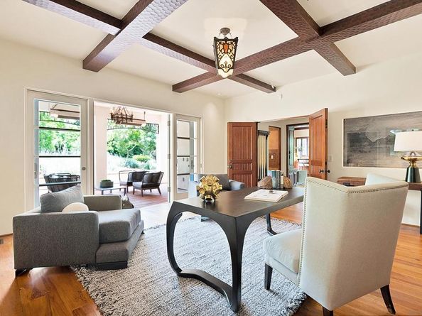 1205 Muirlands Dr, La Jolla CA 92037