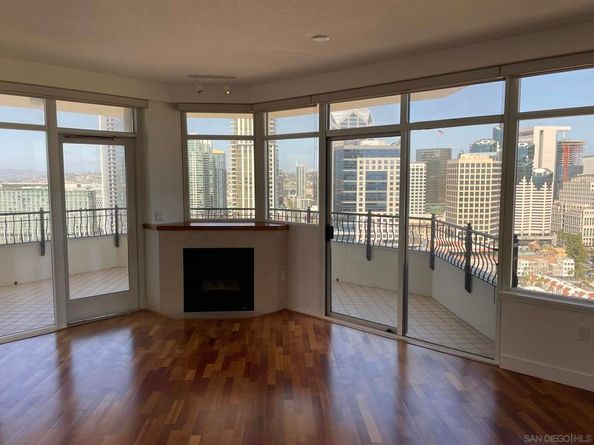 700 W Harbor 2501, San Diego CA 92101
