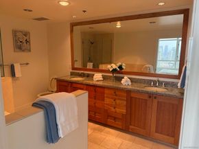 700 W Harbor 2501, San Diego CA 92101
