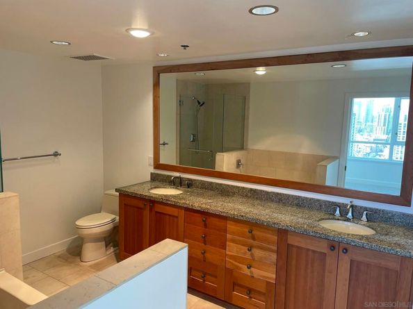 700 W Harbor 2501, San Diego CA 92101