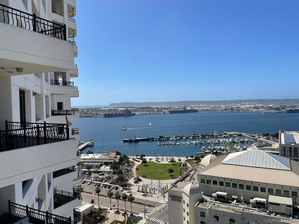 700 W Harbor 2501, San Diego CA 92101