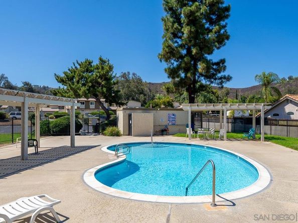 9070 Calle Lucia, Lakeside CA 92040