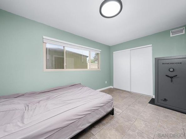 9070 Calle Lucia, Lakeside CA 92040