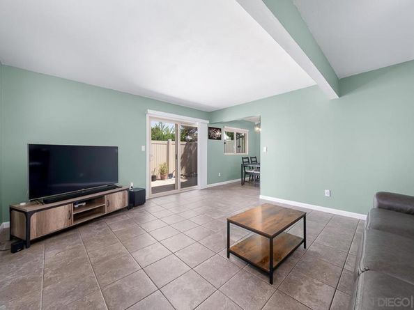 9070 Calle Lucia, Lakeside CA 92040