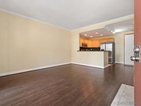 4049 Carmel View Rd 75, San Diego CA 92130
