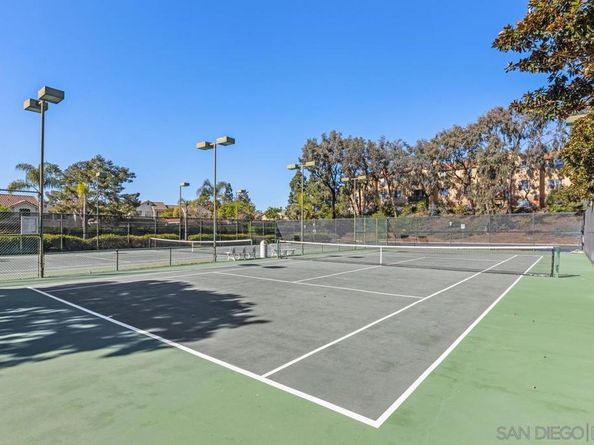 4049 Carmel View Rd 75, San Diego CA 92130
