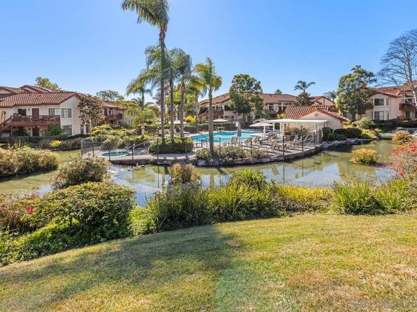 4049 Carmel View Rd 75, San Diego CA 92130