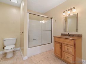 4049 Carmel View Rd 75, San Diego CA 92130