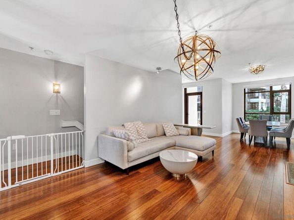 700 W E St 518, San Diego CA 92101