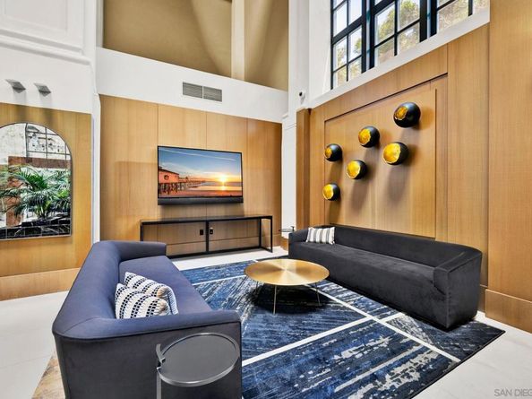 700 W E St 518, San Diego CA 92101